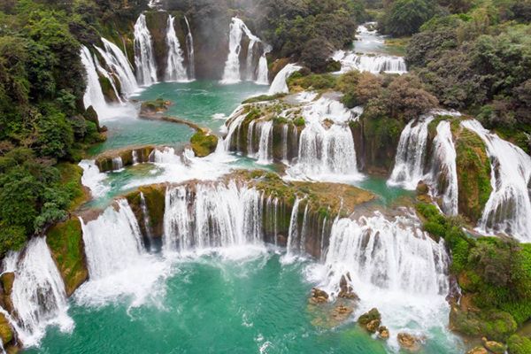 Ban Gioc Waterfall , Biggest waterfall in Vietnam