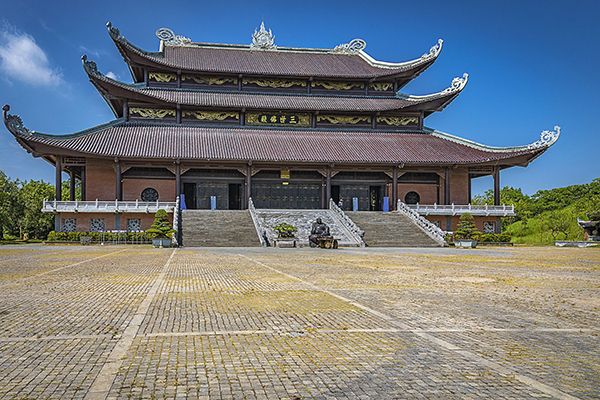 Bai Dinh Pagoda is biggest pagoda in Asean