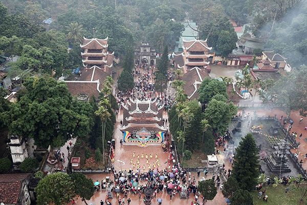 Perfume Pagoda-the beauty of Vietnamese spiritual 