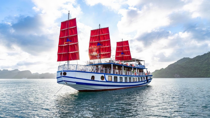 Amazing Sails Private Luxury Cruise